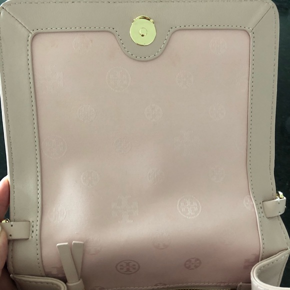 Tory Burch Alexa Combo Crossbody Shell Pink - Picture 4 of 6